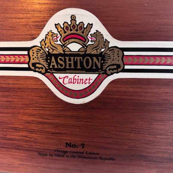 ASHTON CABINET No. 7 Wooden Cigar Box Handbag With Beaded Handle - Picture 6 of 12